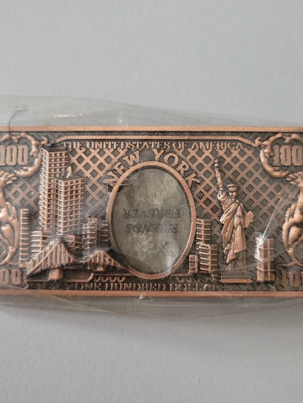New York Skyline Picture Frame Keychain NWT